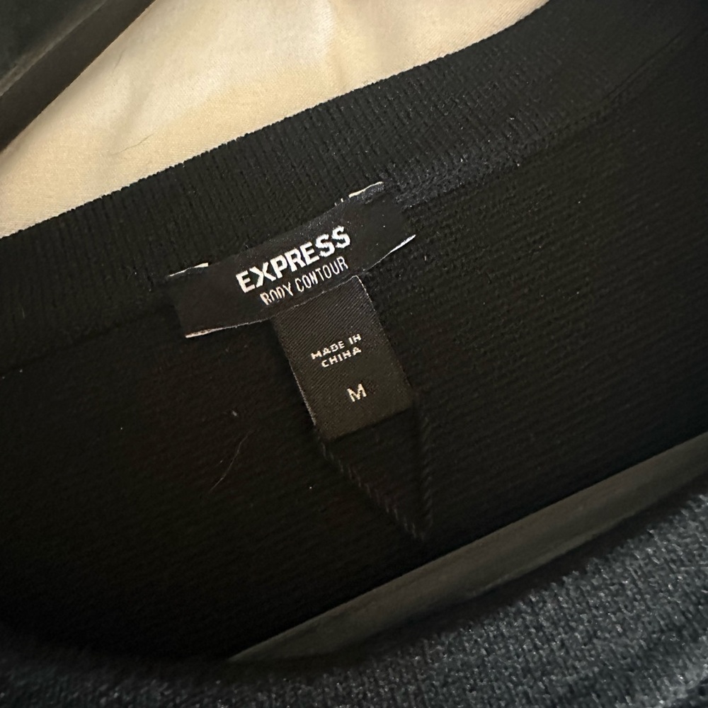 Express Black Shell - Picture 3 of 3